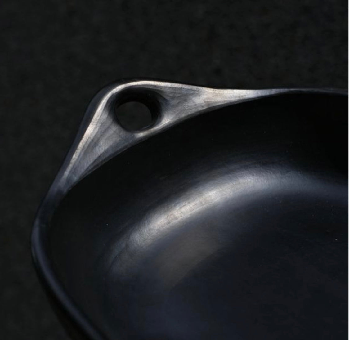 Black Pottery overschaal maat m