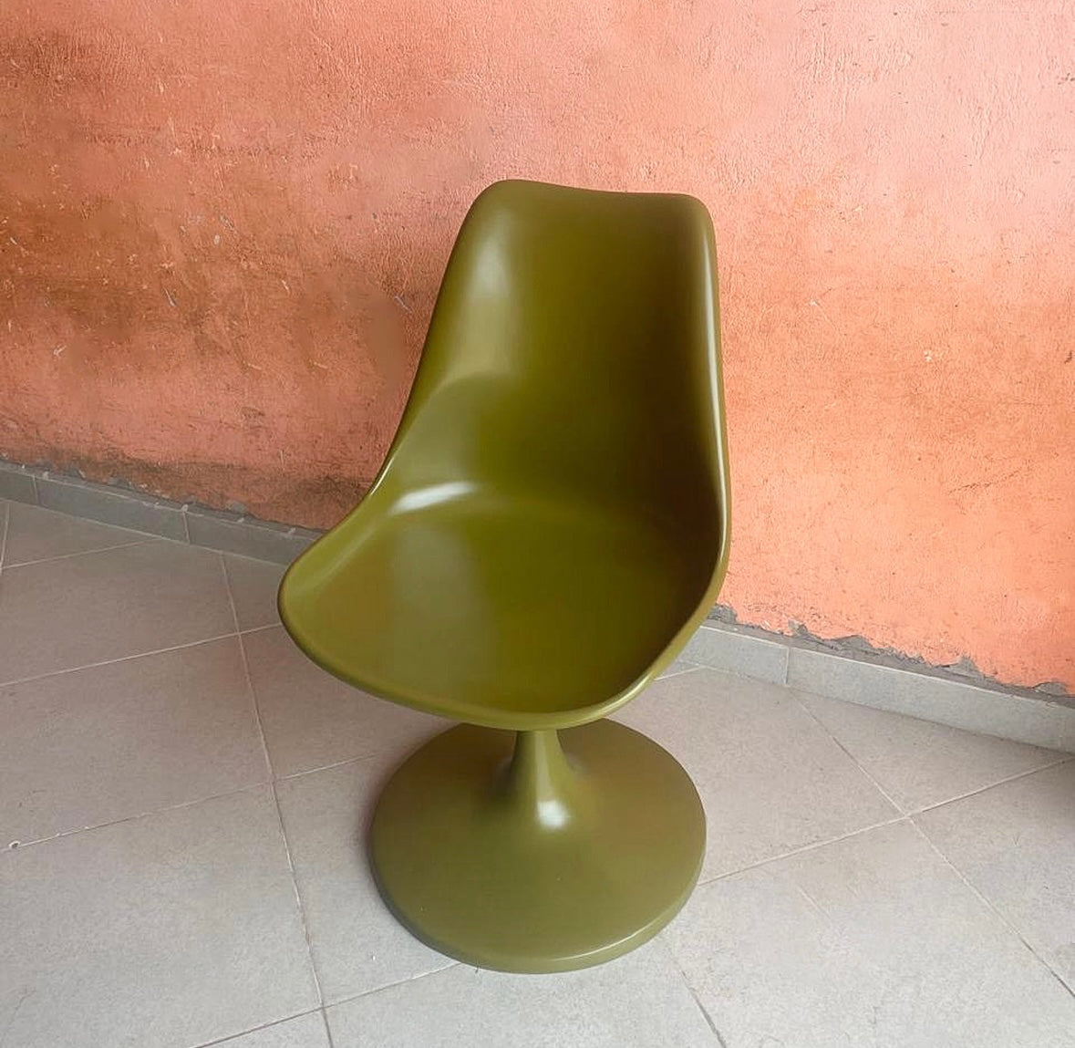 Tulip stoel curry green