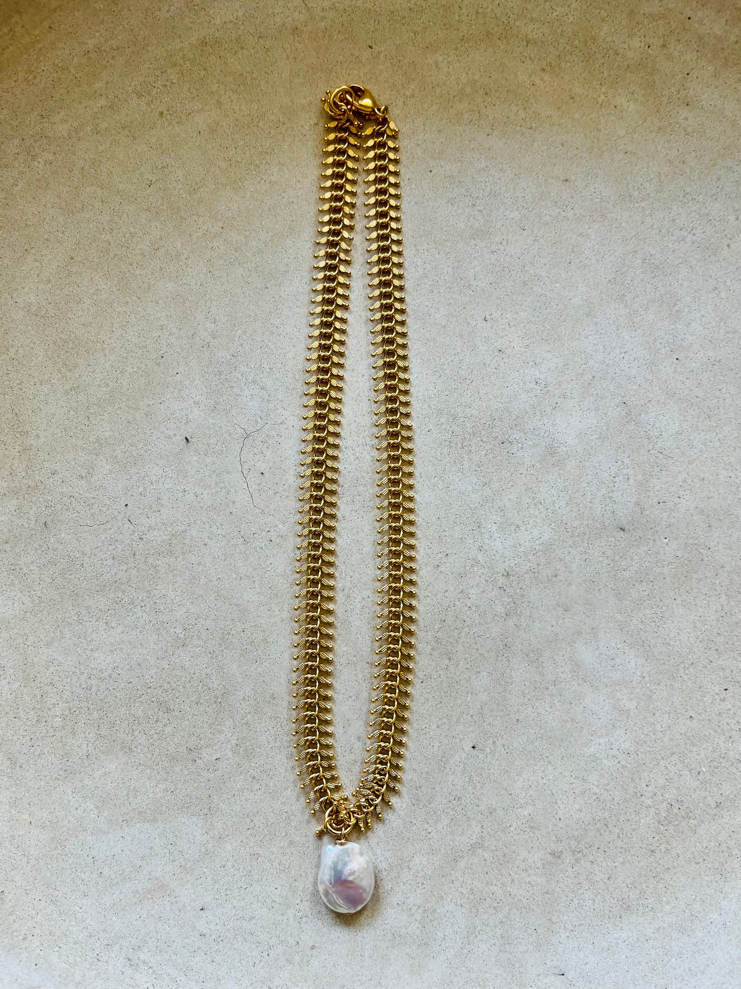 Girls love pearls