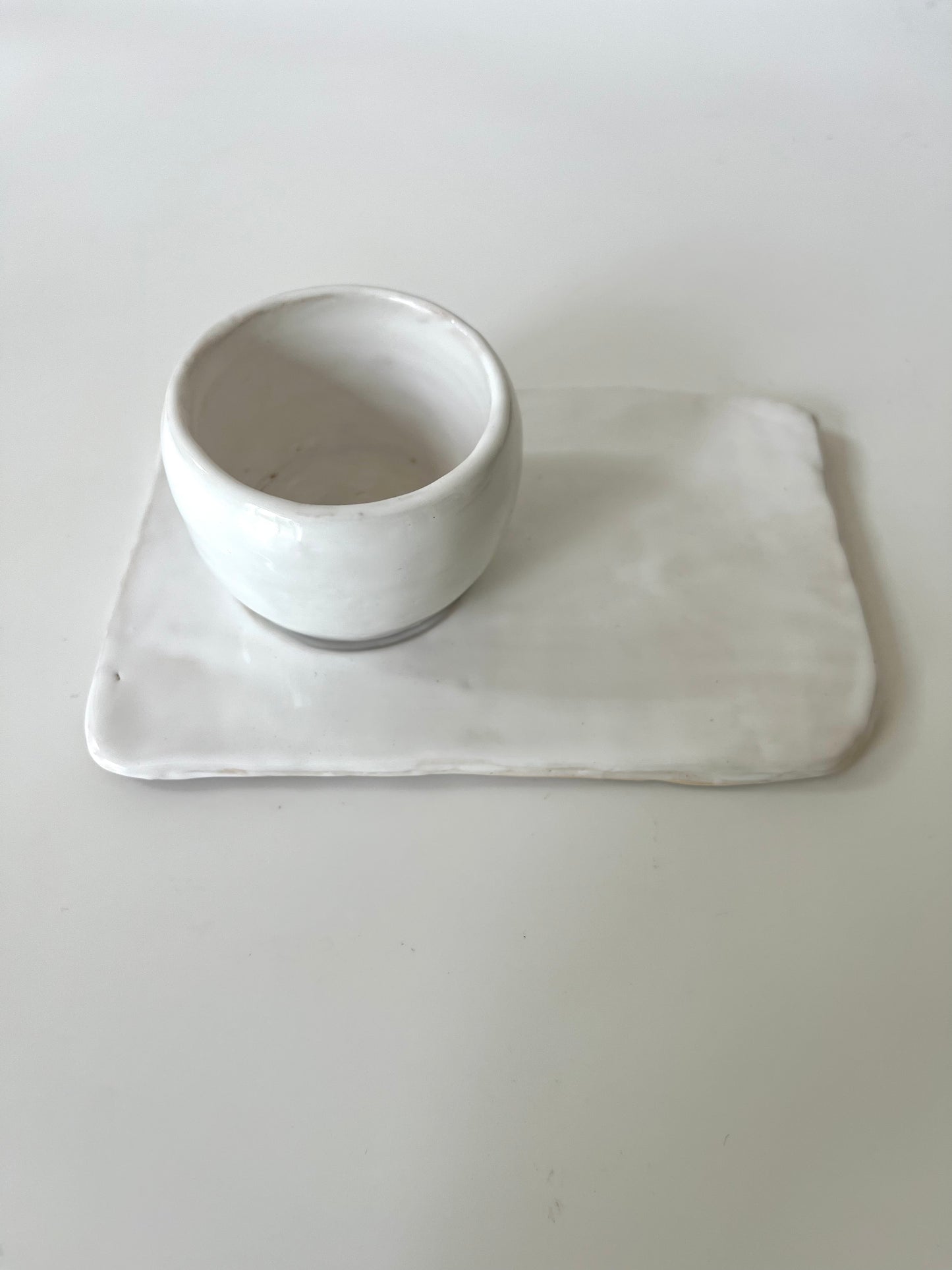 Mokje met dienblad Huub wit