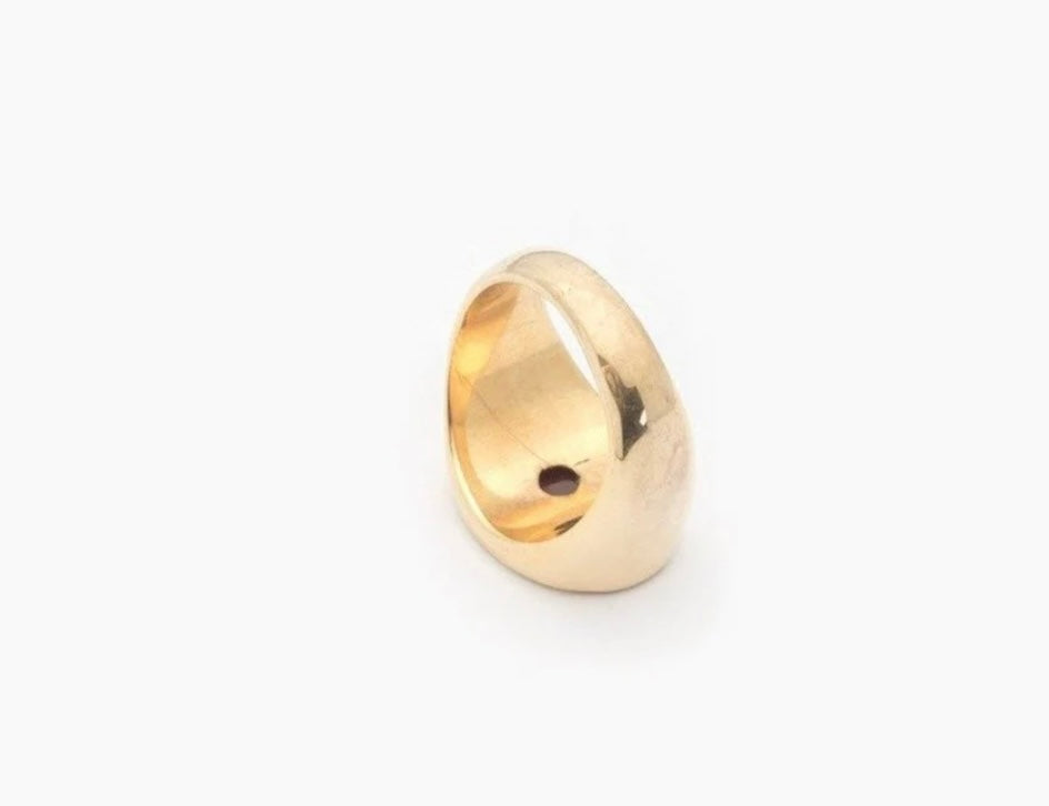 Golden signet ring / carnelian